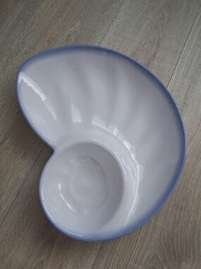 Nautilus Shell-Shaped Melamine Dip and Chip Bowl in Blue Edge